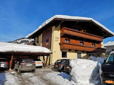 Haus Leo im Winter