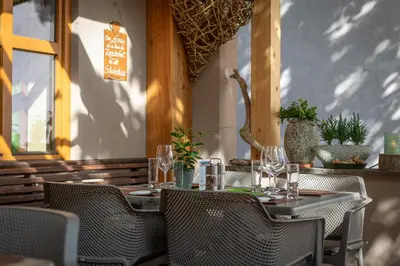 Ein Sitzbereich in der Unterkunft La Pasta Hotel Restaurant