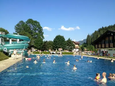 Der Swimmingpool an oder in der Nähe von Sonnenalp Mountainview