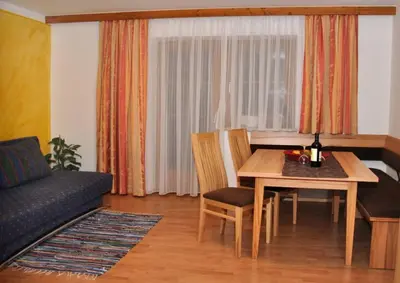 Ein Sitzbereich in der Unterkunft Appartementhaus Fuchs Christian