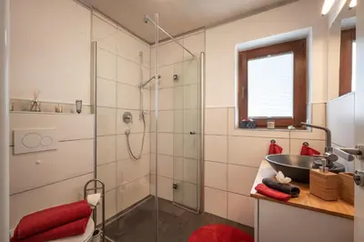 Ein Badezimmer in der Unterkunft Salven-Lodge