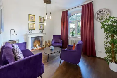 Ein Sitzbereich in der Unterkunft Villa Maria - Suiten & Appartement