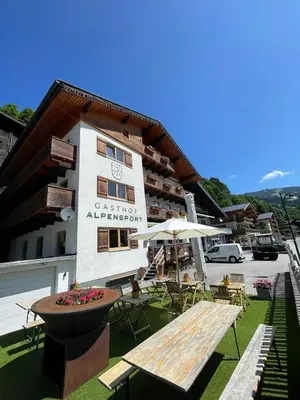 Ein allgemeiner Bergblick oder ein Berglick von des Bed & Breakfasts aus