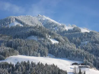 Ein allgemeiner Bergblick oder ein Berglick von der Ferienwohnung aus