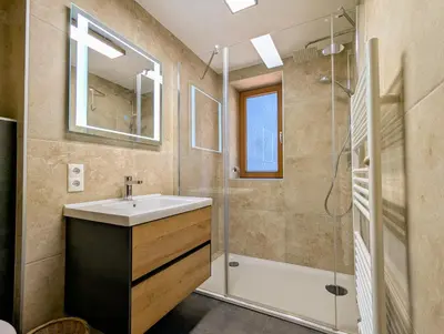 Ein Badezimmer in der Unterkunft Gästehaus Hauser