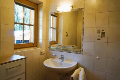 Ein Badezimmer in der Unterkunft Lederer Zuhaus