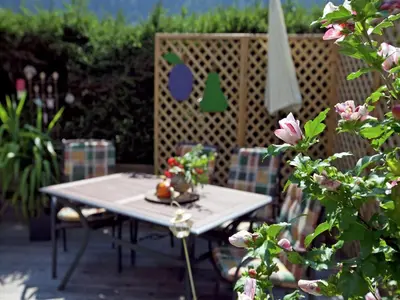 Ein Garten an der Unterkunft Apartment in Bramberg am Wildkogel with balcony