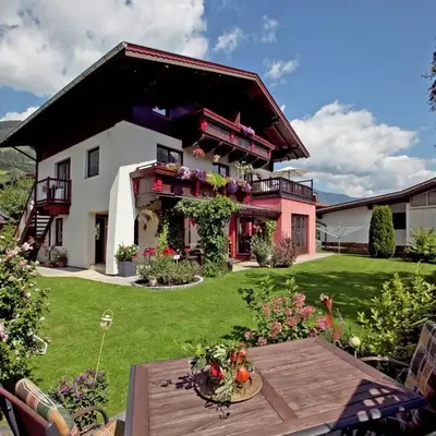Apartment in Bramberg am Wildkogel with balcony