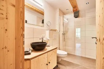 Ein Badezimmer in der Unterkunft Apartchalet Jörglerhof