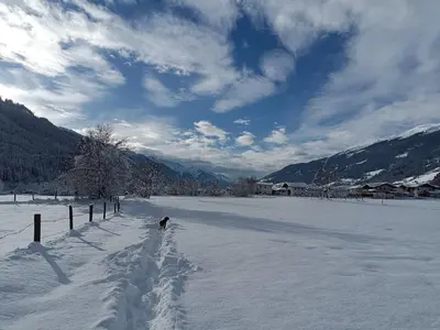 Chalet Bramberg near Ski Slopes im Winter