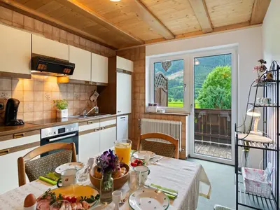 Küche/Küchenzeile in der Unterkunft Chalet Bramberg near Ski Slopes