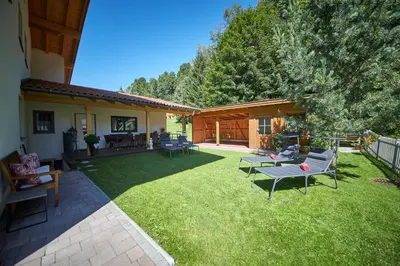 Ein Garten an der Unterkunft Landhaus Keil - Apartments