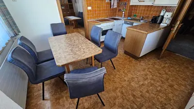 Ein Sitzbereich in der Unterkunft Ferienwohnung Innerhofer