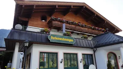 Das Gebäude in dem sich die Pension befindet