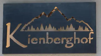 Ein Zertifikat, Auszeichnung, Logo oder anderes Dokument, das in der Unterkunft Kienberghof ausgestellt ist