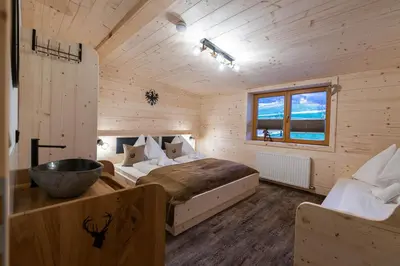 Ein Bett oder Betten in einem Zimmer der Unterkunft Kummererhof