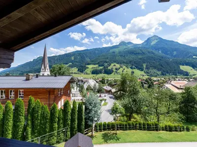 Ein allgemeiner Bergblick oder ein Berglick von der Ferienwohnung aus