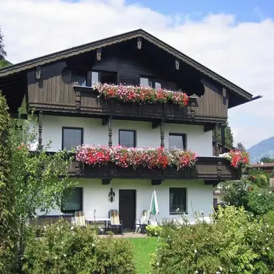 Apartment in Fügen near Ski Slopes