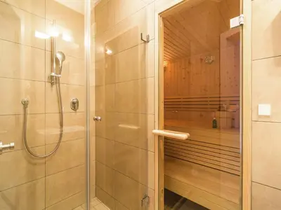 Ein Badezimmer in der Unterkunft Chalet in Mittersill near Ski Slopes