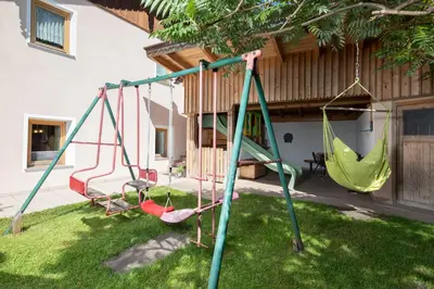 Ein Kinderspielbereich in der Unterkunft Ferienwohnung Lechner-Kaltenhauser