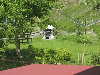 Ein Garten an der Unterkunft Apartment in Gerlosberg near Ski Lift