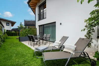 Ein Garten an der Unterkunft Ferienwohnung Riedmann
