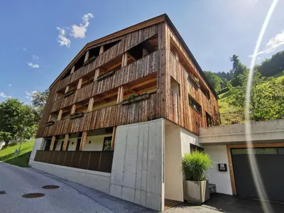 Das Gebäude in dem sich die Ferienwohnung befindet