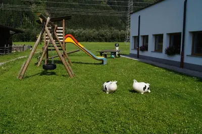 Ein Kinderspielbereich in der Unterkunft Apparthotel Stoanerhof
