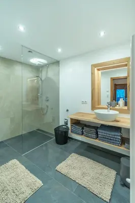 Ein Badezimmer in der Unterkunft Haus Forelle