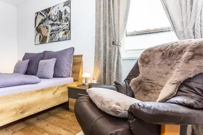 Ein Sitzbereich in der Unterkunft Ferienwohnung Katharina