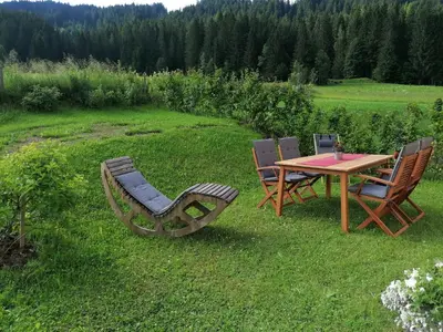Ein Garten an der Unterkunft Appartement Hochsitz