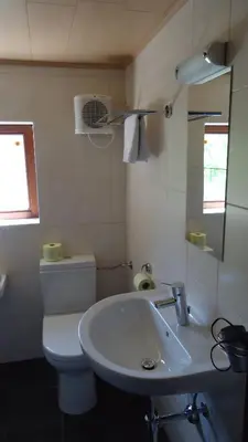 Ein Badezimmer in der Unterkunft Tanterhütte by Tanterhof