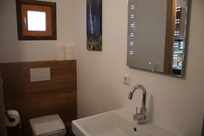 Ein Badezimmer in der Unterkunft 's Gasthäusl