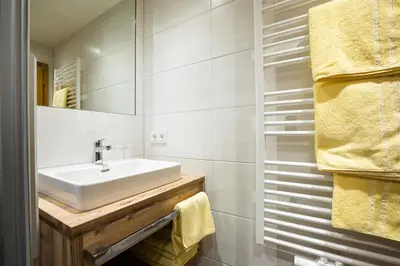 Ein Badezimmer in der Unterkunft Appartements Hochlega