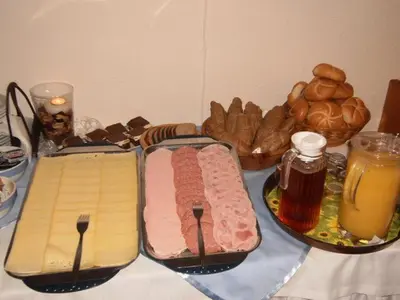 Essen im Privatzimmer oder in der Nähe