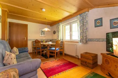 Ein Sitzbereich in der Unterkunft Pension Sonneck
