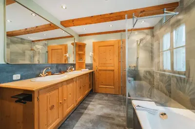 Ein Badezimmer in der Unterkunft Chalet Ninni