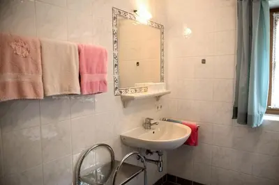 Ein Badezimmer in der Unterkunft Haus Savoy - Appartement 2