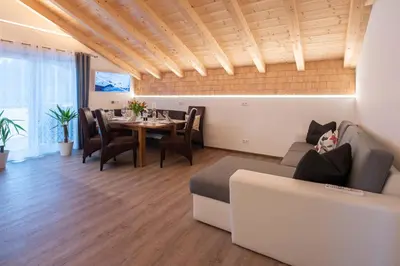Ein Sitzbereich in der Unterkunft Ferienwohnung Trocker