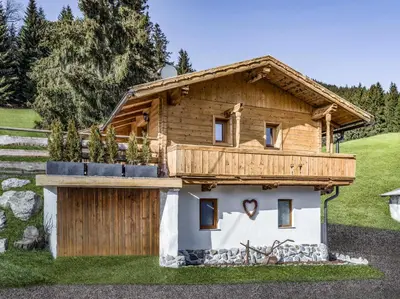 Das Gebäude in dem sich das Chalet befindet