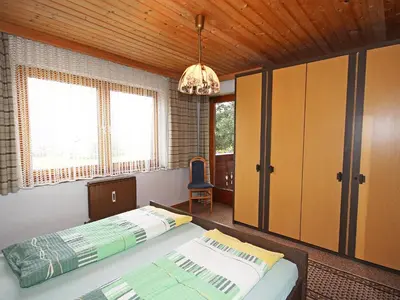 Ein Bett oder Betten in einem Zimmer der Unterkunft Holiday Home Hussl by Interhome
