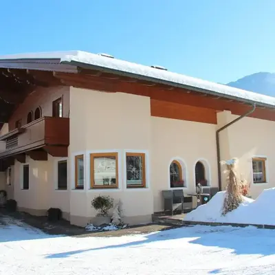 Apartment Hundsbichler-1 by Interhome