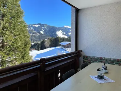 Ein allgemeiner Bergblick oder ein Berglick von der Ferienwohnung aus
