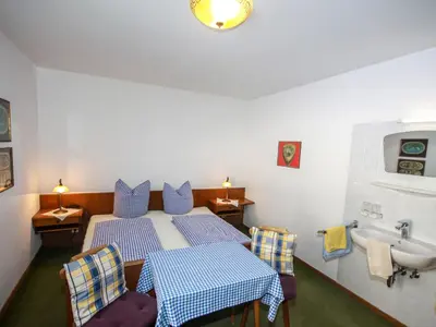 Ein Bett oder Betten in einem Zimmer der Unterkunft Holiday Home Fliegerklause by Interhome