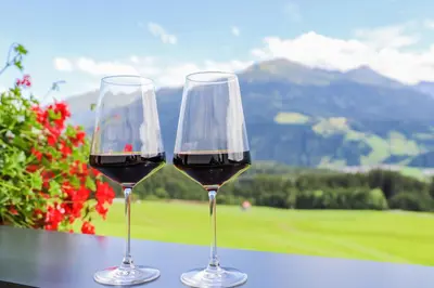 Ein allgemeiner Bergblick oder ein Berglick von der Ferienwohnung aus