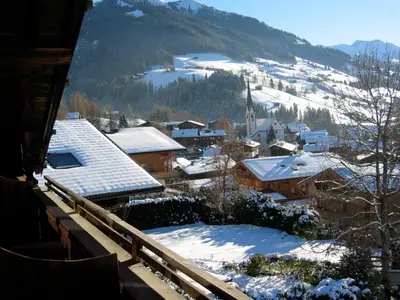 Ein allgemeiner Bergblick oder ein Berglick von der Ferienwohnung aus