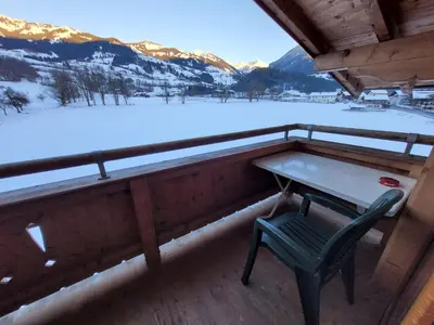 Ein allgemeiner Bergblick oder ein Berglick von des Hotels aus
