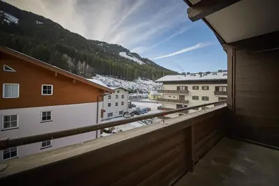 Ein allgemeiner Bergblick oder ein Berglick von der Ferienwohnung aus