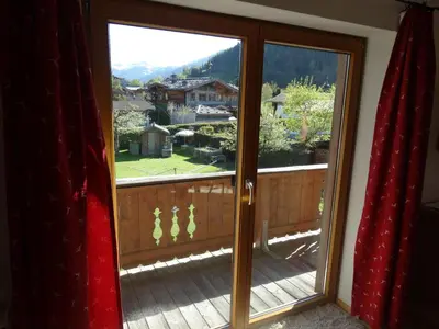 Ein allgemeiner Bergblick oder ein Berglick von der Ferienwohnung aus