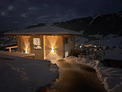 Ein allgemeiner Bergblick oder ein Berglick von der Ferienwohnung aus